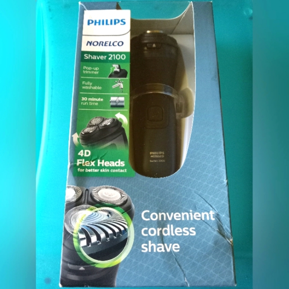 New Philips Norelco 2100 Rechargable Shaver - Unopened